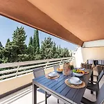 Διαμέρισμα With Pool In The Heart Of Μαρμπέλλα